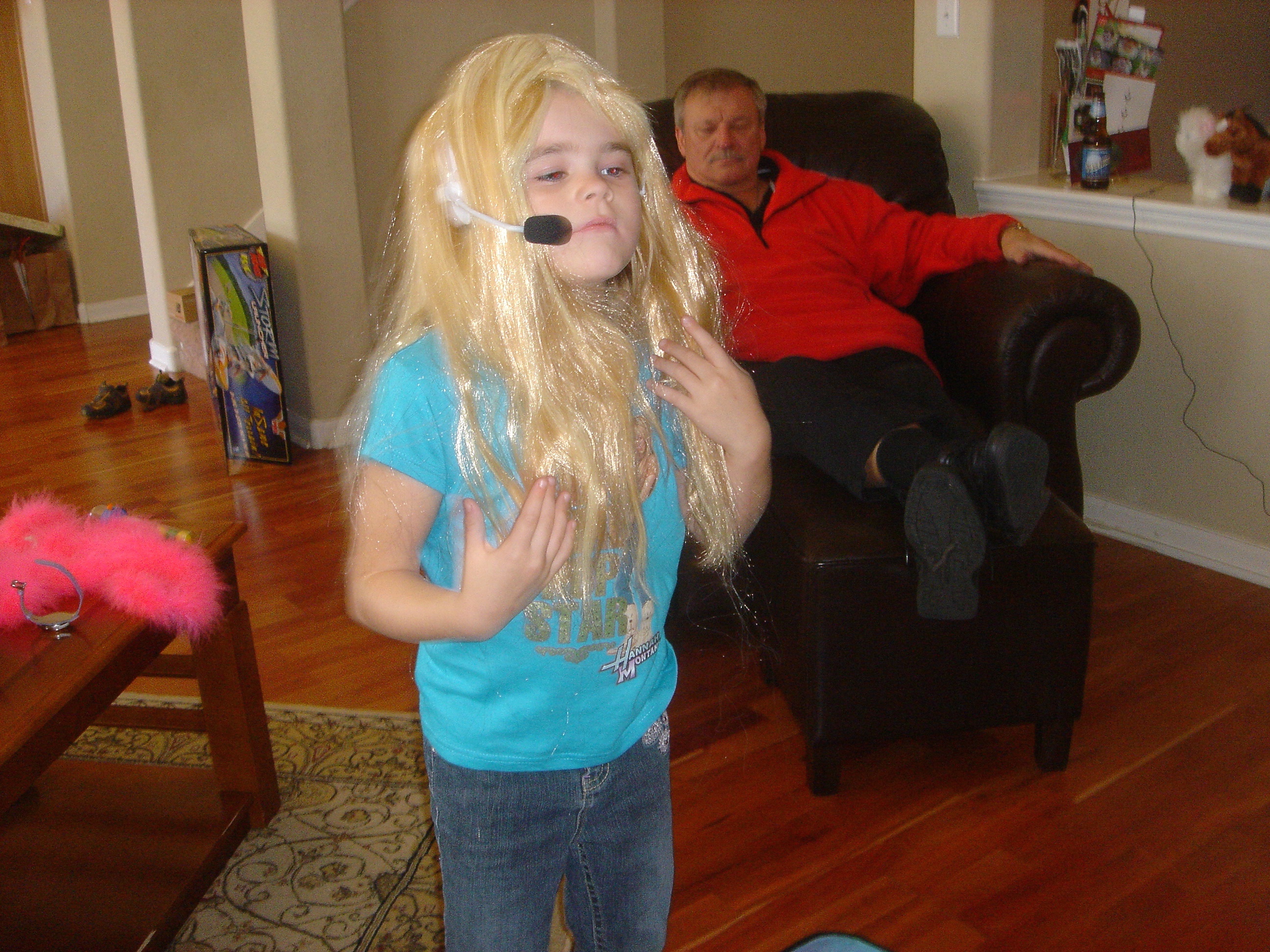 2007-12-25-01 Christmas Day K&J.jpg